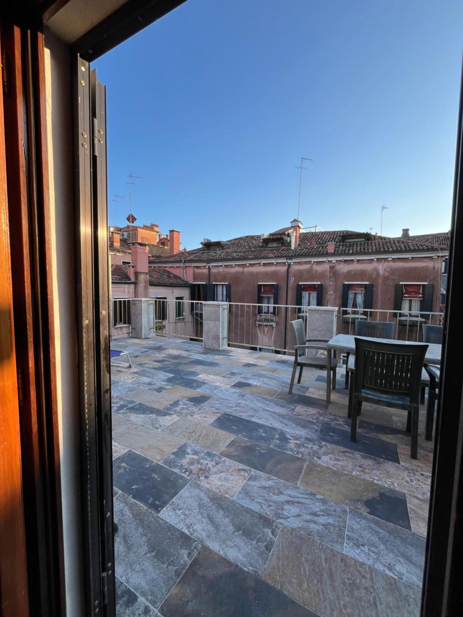 Paradiso Veneziano - 2 Bedrooms Flat With Private Terrace Appartamento *