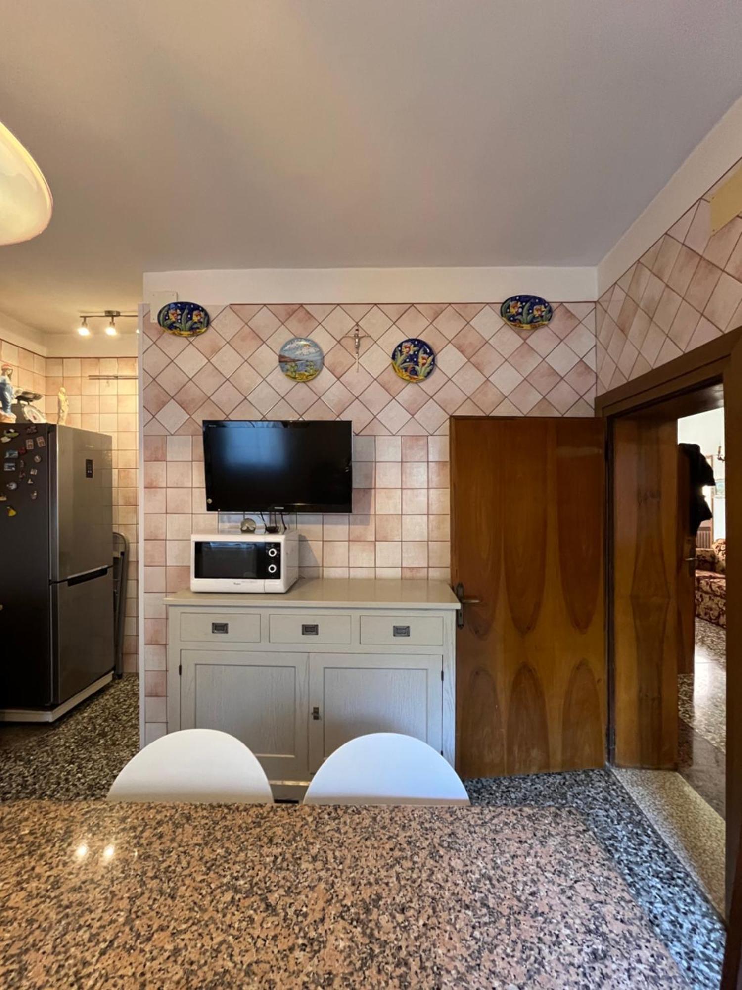 Paradiso Veneziano - 2 Bedrooms Flat With Private Terrace Apartment *
